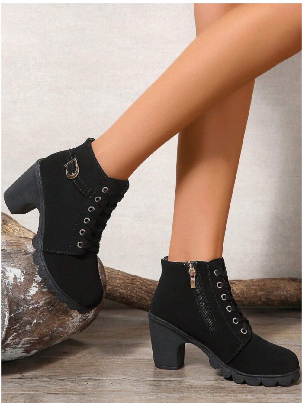 NWOT Black Lace Up Side Zip Chunky Heel Ankle Boots 7.5 - Picture 2 of 11